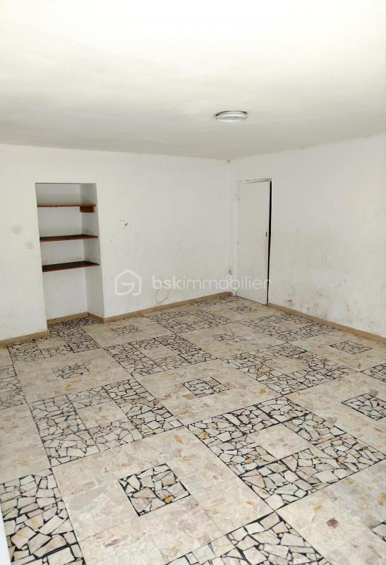 Immeuble - 330 m² - 17 pièces