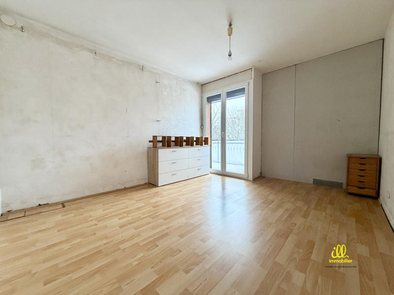 Appartement - 94 m² - 5 pièces