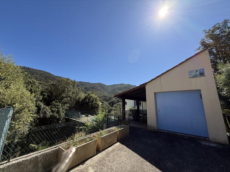 Maison - 93 m² - 5 pièces