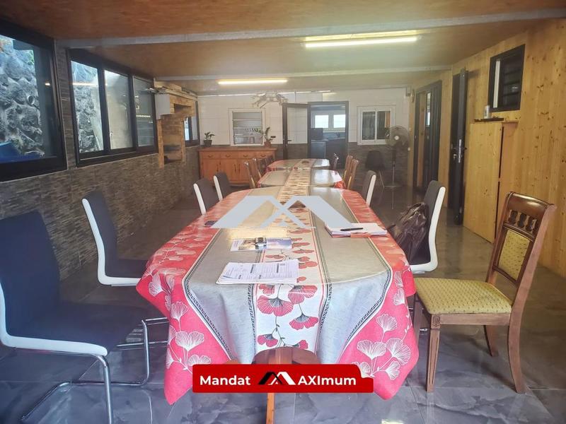 Maison - 190 m² - 8 pièces