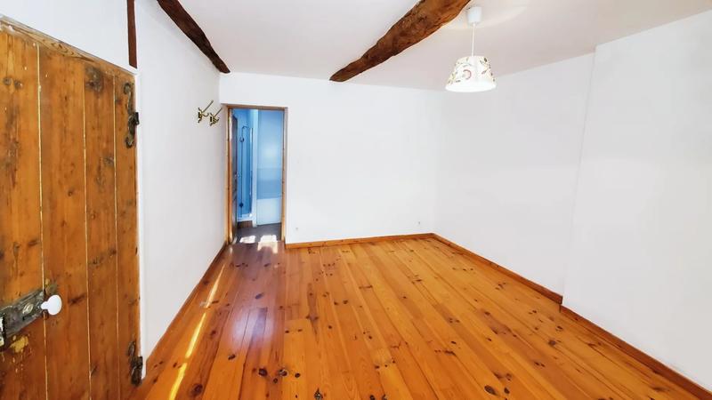 Appartement - 84 m² - 5 pièces