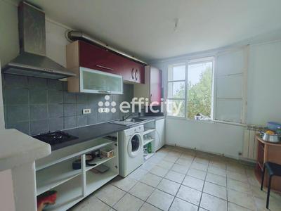 Appartement - 80 m² - 4 pièces