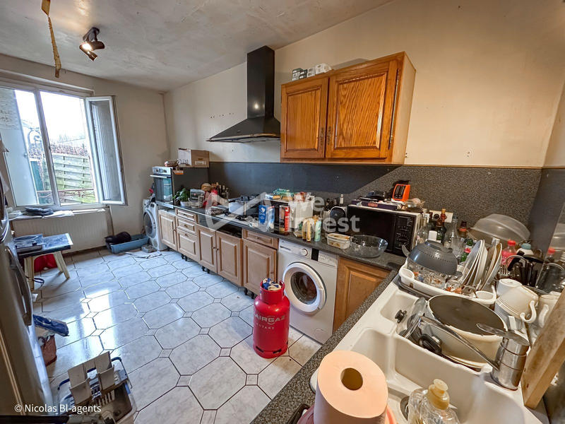 Maison - 280 m² - 8 pièces