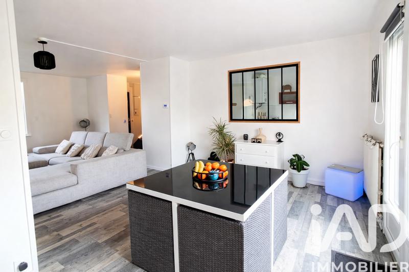 Maison - 93 m² - 5 pièces