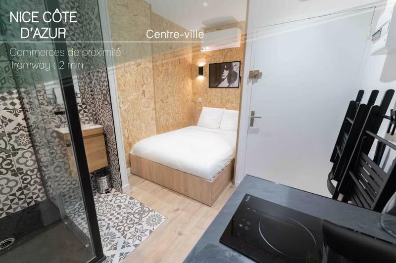 Studio - 24 m² - 3 pièces