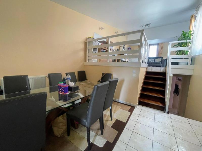 Appartement - 93 m² - 5 pièces