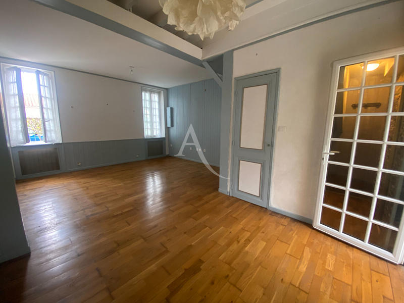 Maison - 74 m² - 5 pièces