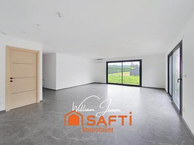 Maison - 123 m² - 4 pièces