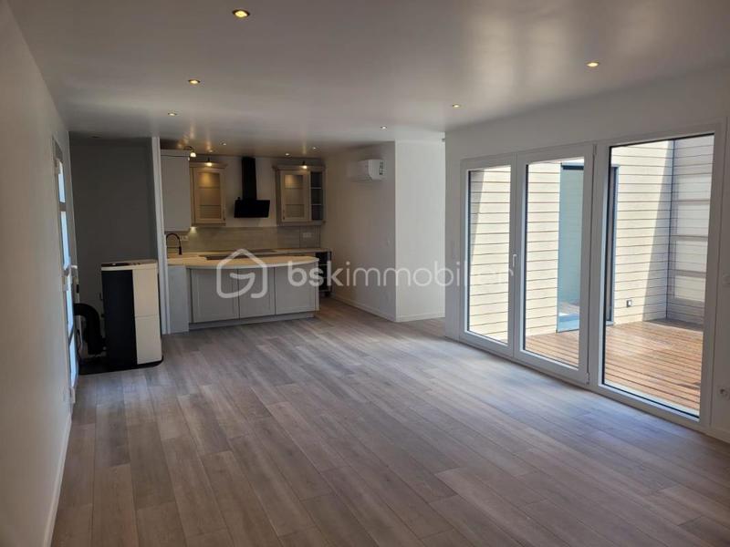 Maison - 80 m² - 4 pièces