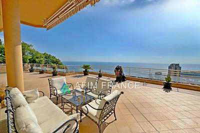 Appartement - 167 m² - 5 pièces