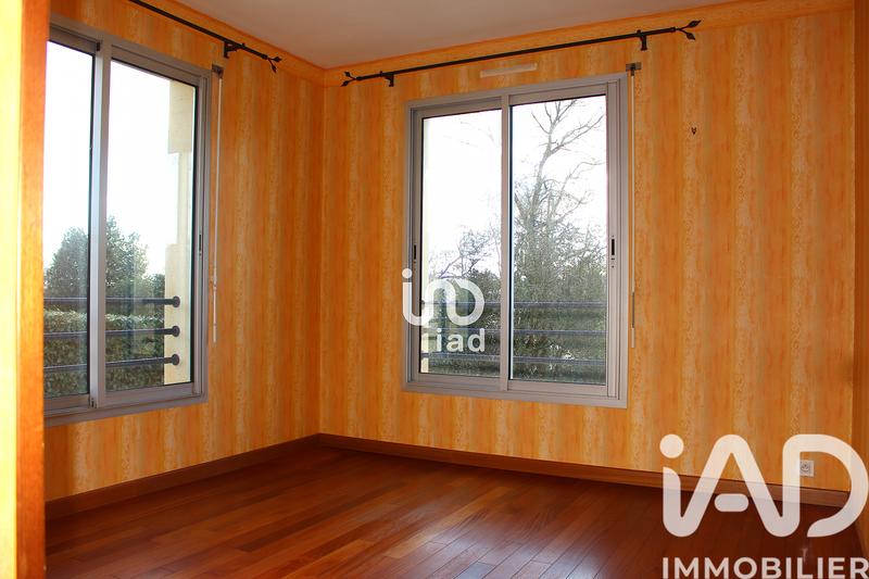 Maison - 225 m² - 8 pièces