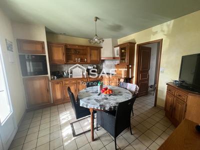 Maison - 90 m² - 4 pièces