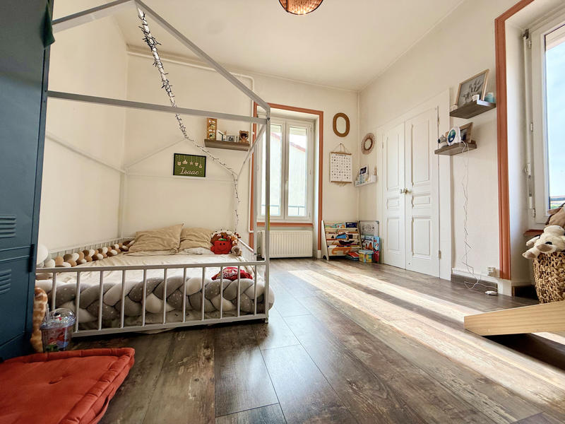 Maison - 93 m² - 4 pièces