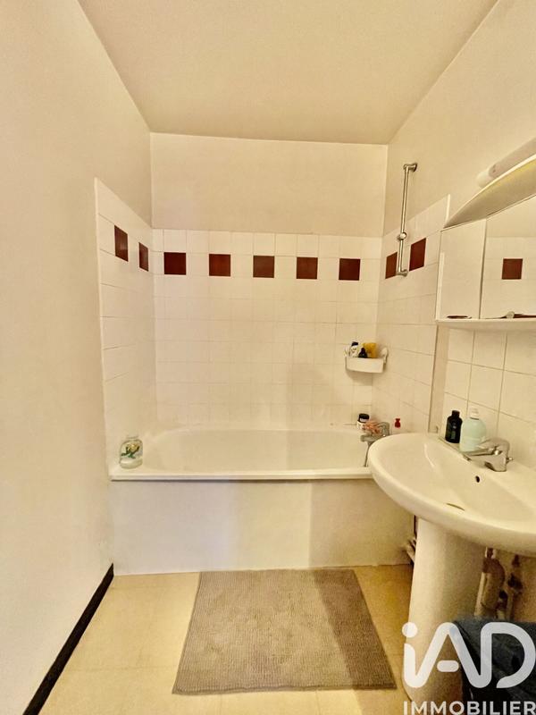 Appartement - 80 m² - 3 pièces