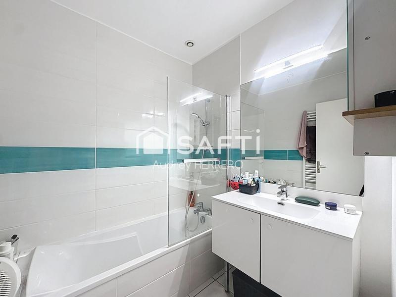 Maison - 83 m² - 4 pièces