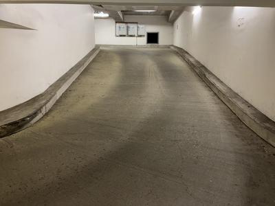Parking / Garage - 12 m²