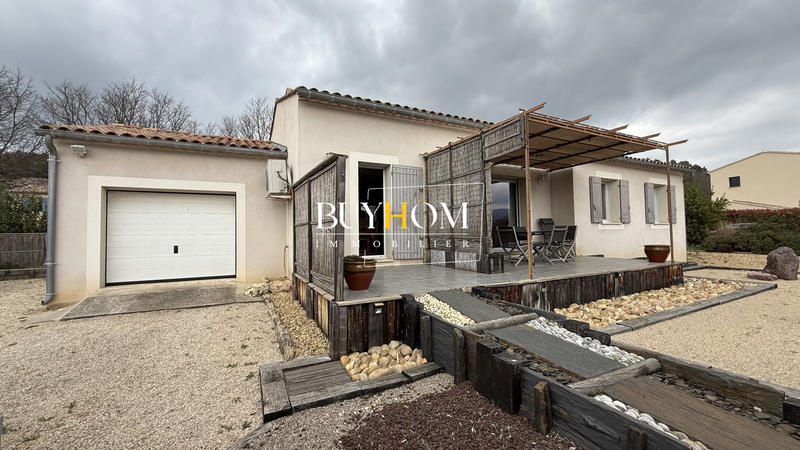 Maison - 110 m² - 4 pièces