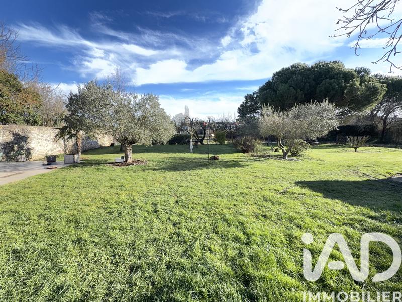 Maison - 165 m² - 8 pièces