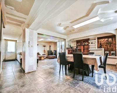 Maison - 138 m² - 6 pièces