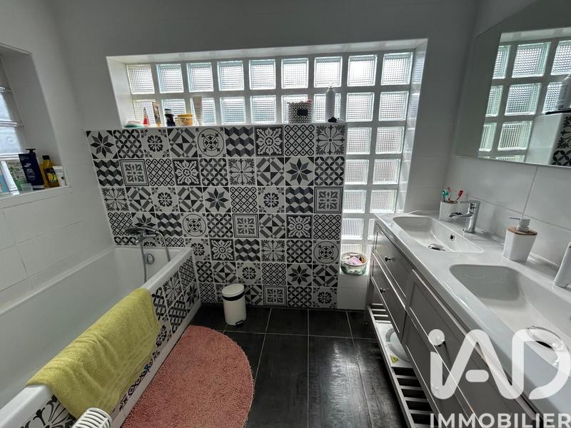 Maison - 165 m² - 6 pièces