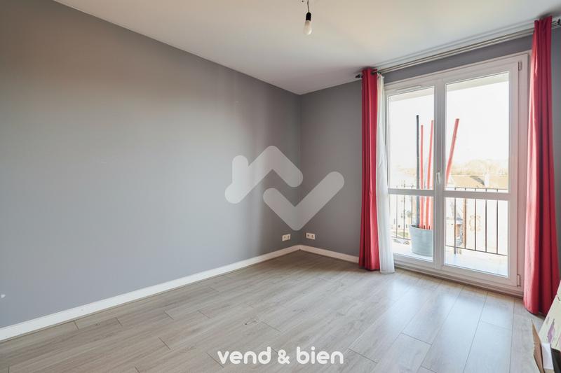 Appartement - 120 m² - 6 pièces
