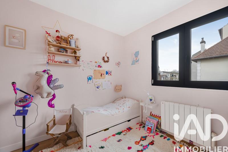 Maison - 178 m² - 8 pièces