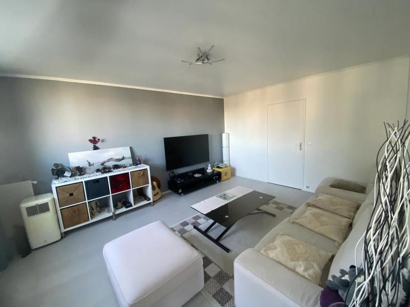 Appartement - 77 m² - 3 pièces