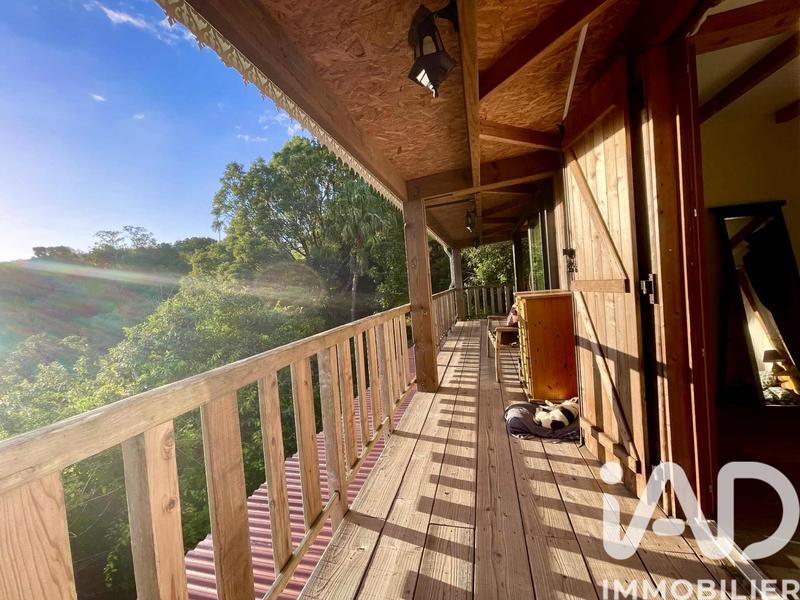 Maison - 115 m² - 6 pièces