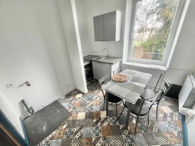 Immeuble - 170 m² - 10 pièces