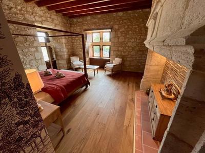 Maison - 600 m² - 17 pièces