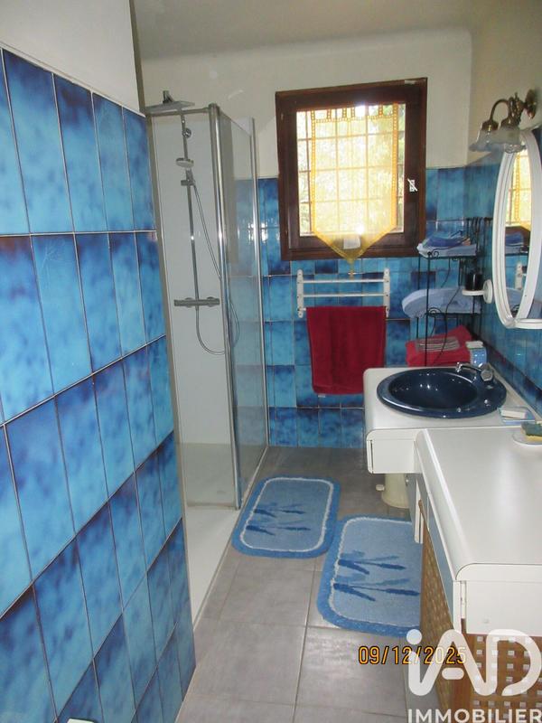 Maison - 275 m² - 10 pièces