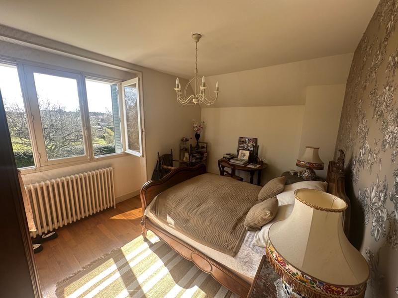 Maison - 140 m² - 6 pièces