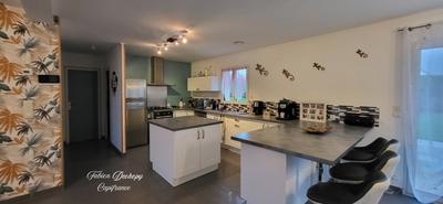 Maison - 125 m² - 5 pièces