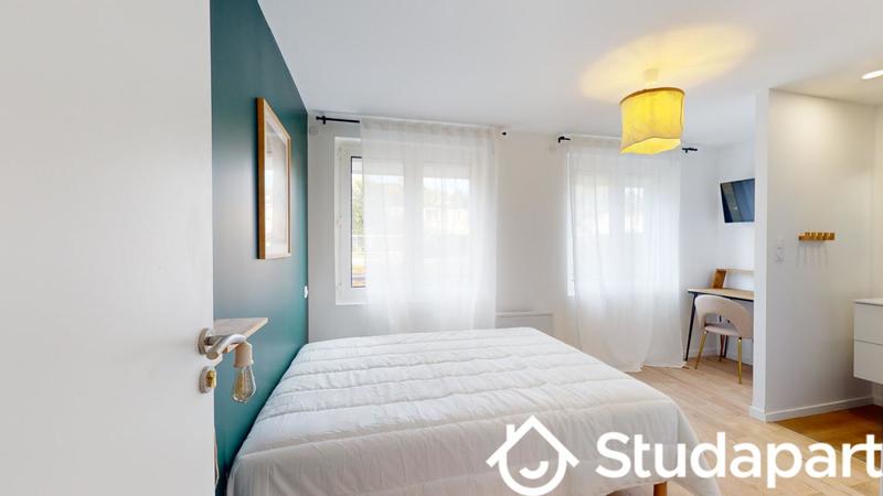 Chambre - 12 m² - 1 pièce