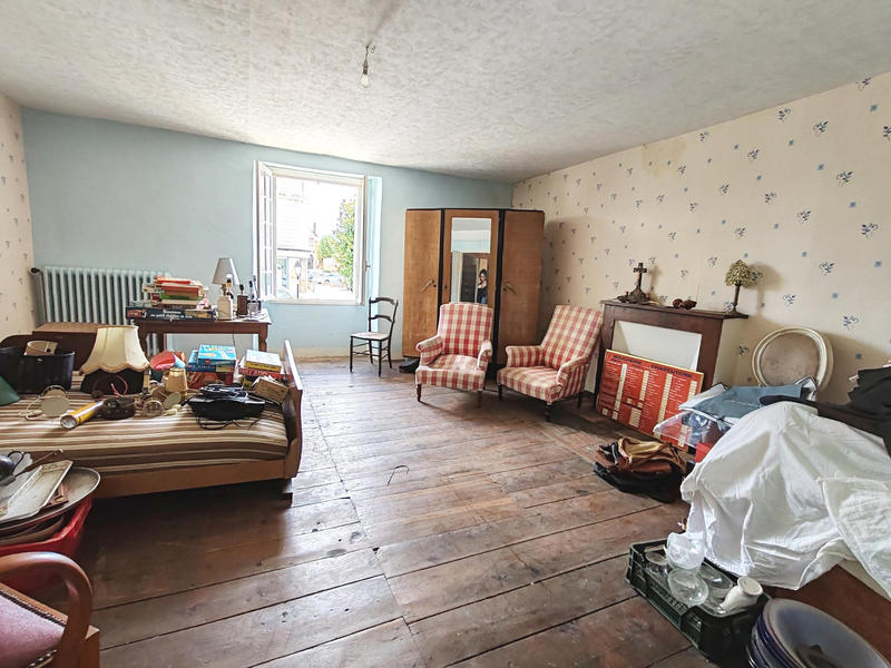 Maison - 218 m² - 5 pièces