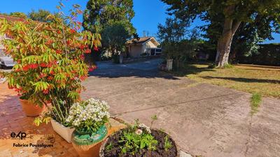 Maison - 280 m² - 9 pièces