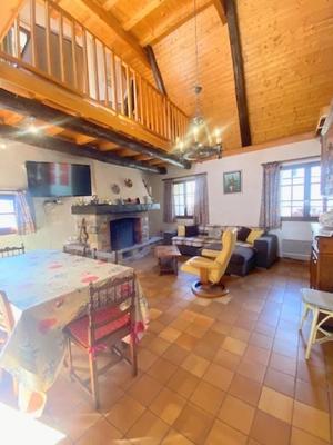 Maison - 136 m² - 6 pièces