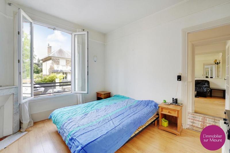 Maison - 215 m² - 8 pièces