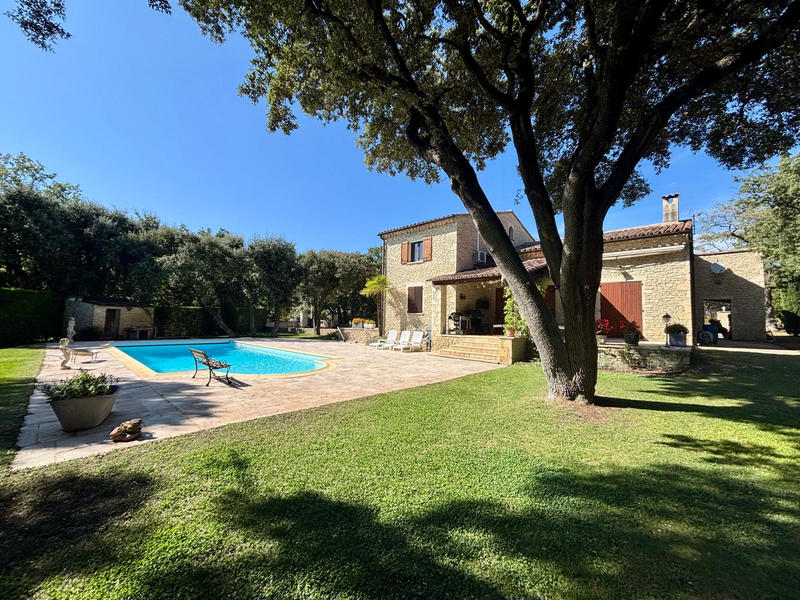 Maison - 190 m² - 7 pièces