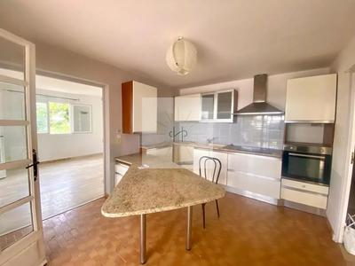 Maison - 130 m² - 10 pièces