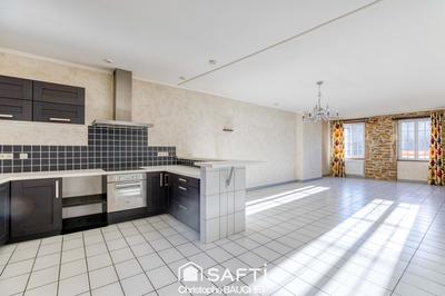 Appartement - 99 m² - 4 pièces