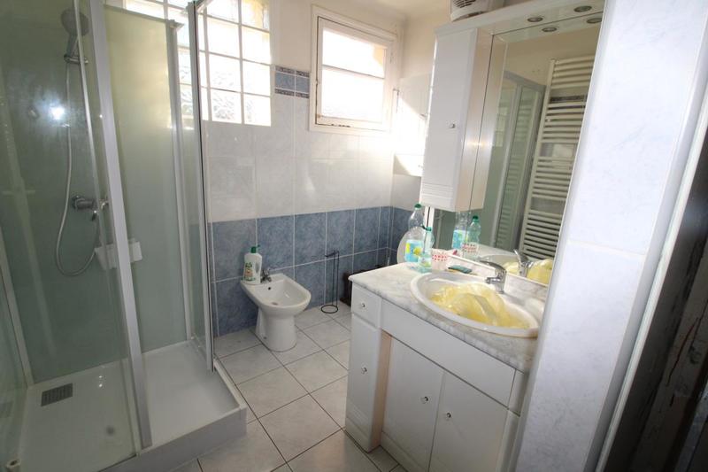 Villa - 87 m² - 4 pièces