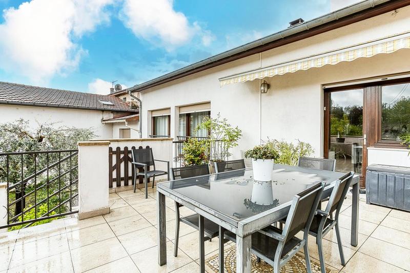 Appartement - 162 m² - 6 pièces