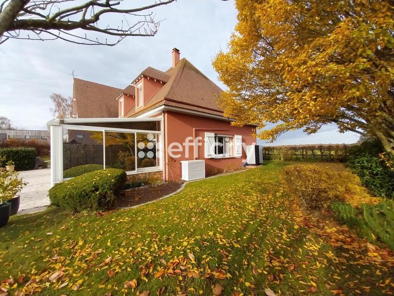 Maison - 210 m² - 7 pièces