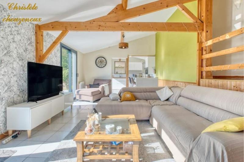 Maison - 141 m² - 10 pièces