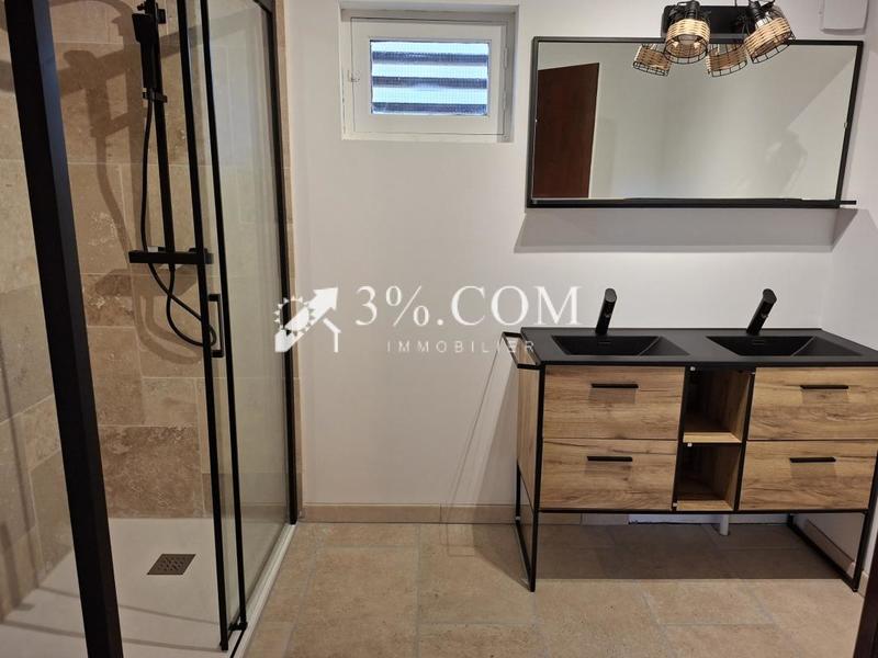 Propriété - 215 m² - 10 pièces