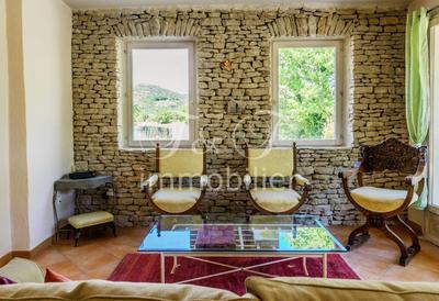 Propriété - 177 m²