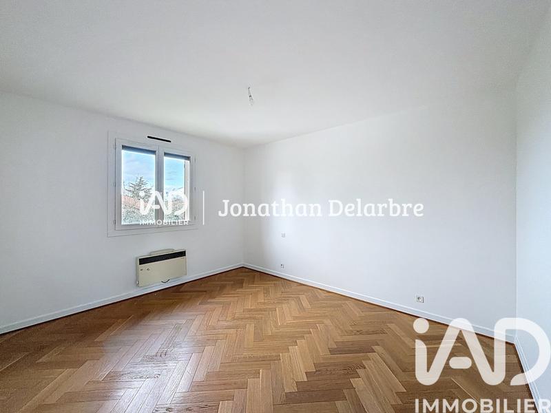 Maison - 220 m² - 8 pièces