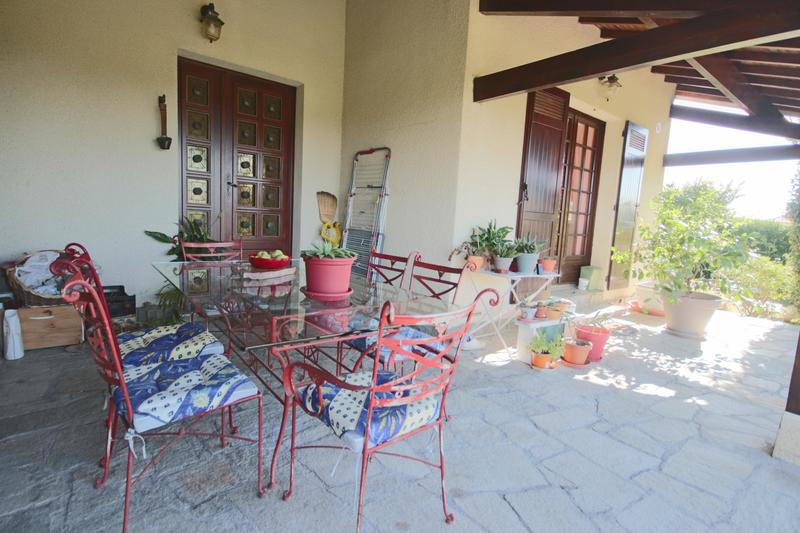 Villa - 226 m² - 6 pièces