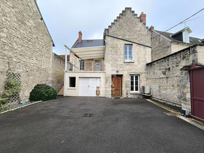 Maison - 214 m² - 6 pièces